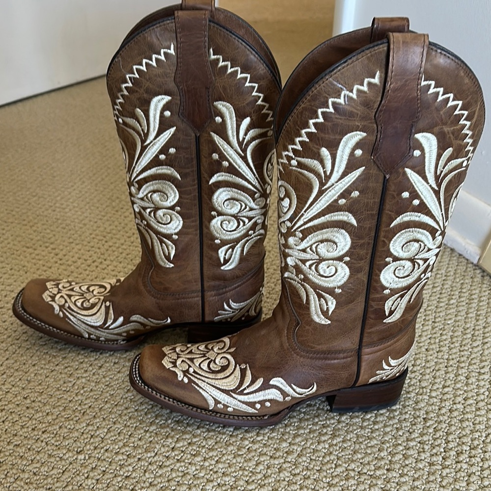 Brown and Cream Embroidered Cowboy Boots